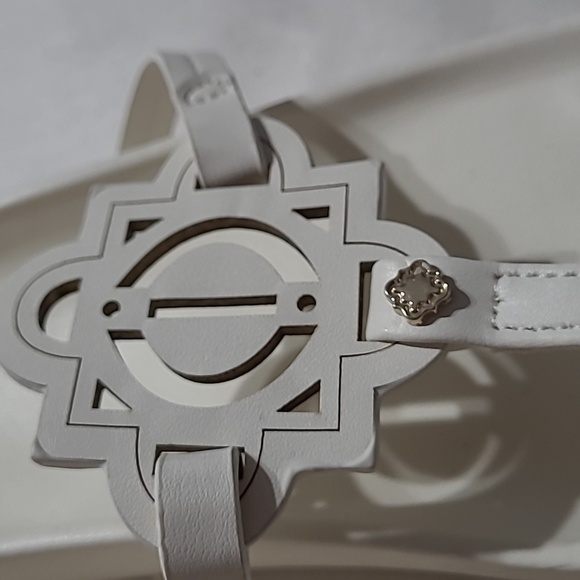 Crown and Ivy Sandals New - Picture 5 of 9